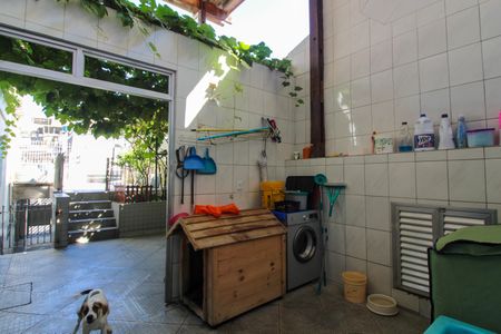 Casa à venda com 359m², 4 quartos e 2 vagasárea de serviço externa