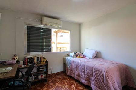 Casa à venda com 359m², 4 quartos e 2 vagasQuarto 2