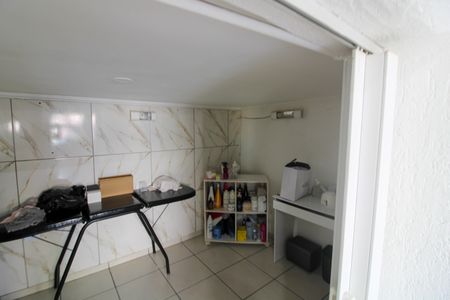 Casa à venda com 359m², 4 quartos e 2 vagasSalão Lateral
