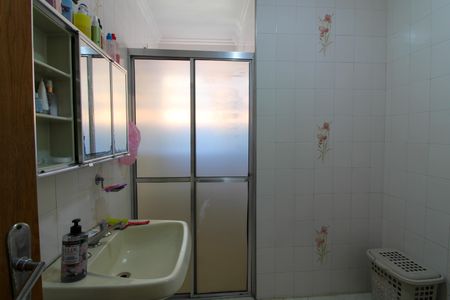 Casa à venda com 359m², 4 quartos e 2 vagasBanheiro Social