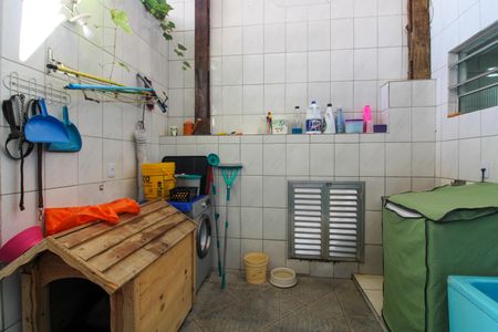Casa à venda com 359m², 4 quartos e 2 vagasárea de serviço externa