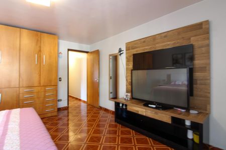 Casa à venda com 359m², 4 quartos e 2 vagasQuarto 1