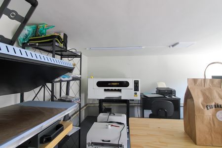 Casa à venda com 359m², 4 quartos e 2 vagasEscritório