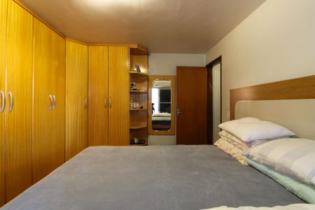 Casa à venda com 359m², 4 quartos e 2 vagasQuarto 4 Suíte