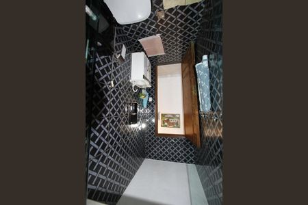 Casa à venda com 350m², 4 quartos e 4 vagasBanheiro 3