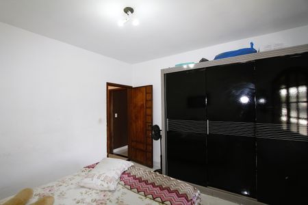 Casa à venda com 350m², 4 quartos e 4 vagasQuarto 2