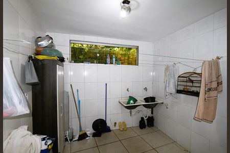 Casa à venda com 350m², 4 quartos e 4 vagasÁrea de Serviço