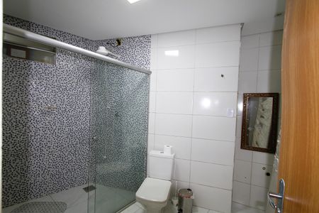 Casa à venda com 350m², 4 quartos e 4 vagasBanheiro 2