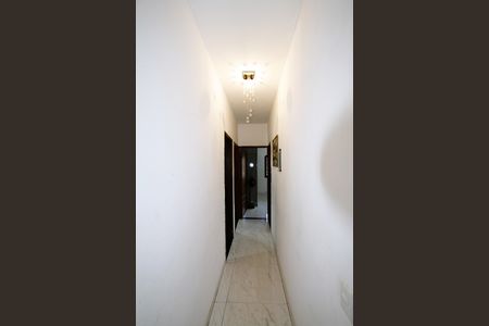 Casa à venda com 350m², 4 quartos e 4 vagasCorredor