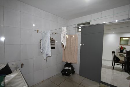 Casa à venda com 350m², 4 quartos e 4 vagasÁrea de Serviço