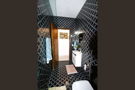 Casa à venda com 350m², 4 quartos e 4 vagasBanheiro 3