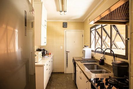 Apartamento à venda com 111m², 3 quartos e 2 vagasCozinha