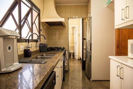 Apartamento à venda com 111m², 3 quartos e 2 vagasCozinha