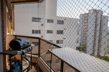Apartamento à venda com 111m², 3 quartos e 2 vagasVaranda