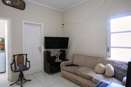 Casa para alugar com 122m², 3 quartos e sem vaga Casa para alugar com 122m², 3 quartos e sem vagaSala de TV