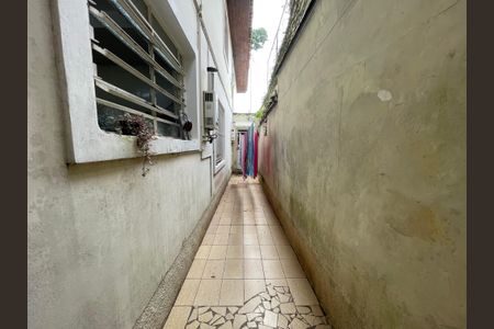 Casa à venda com 125m², 5 quartos e 2 vagasCorredor Externo