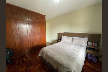 Casa à venda com 125m², 5 quartos e 2 vagasSuíte 