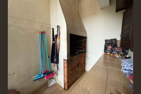 Casa à venda com 125m², 5 quartos e 2 vagasÁrea comum - Churrasqueira