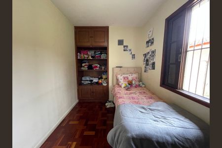 Casa à venda com 125m², 5 quartos e 2 vagasQuarto 2