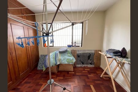 Casa à venda com 125m², 5 quartos e 2 vagasQuarto 3