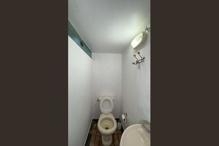 Casa à venda com 120m², 4 quartos e sem vagaBanheiro