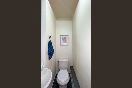 Casa à venda com 120m², 4 quartos e sem vagaBanheiro