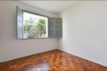 Quarto 1 de casa para alugar com 3 quartos, 160m² em Sagrada Família, Belo Horizonte