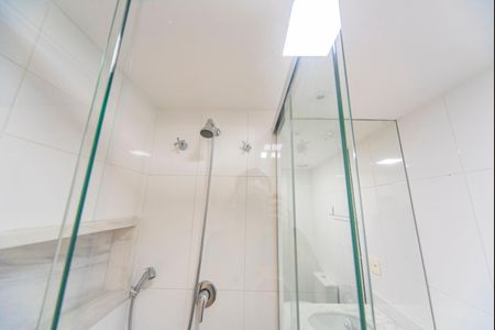 Apartamento à venda com 128m², 3 quartos e 2 vagasBanheiro do Quarto 1