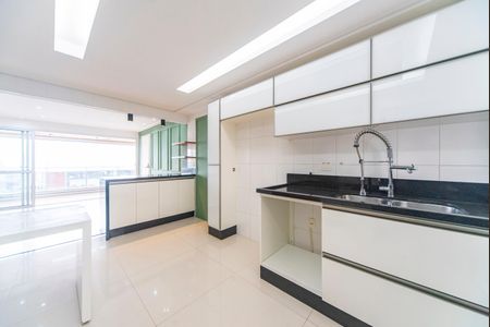 Apartamento à venda com 128m², 3 quartos e 2 vagasCozinha