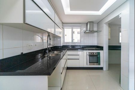 Apartamento à venda com 128m², 3 quartos e 2 vagasCozinha