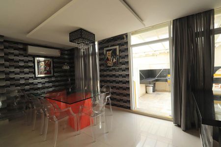 Apartamento à venda com 128m², 3 quartos e 2 vagasÁrea comum - Salão de festas
