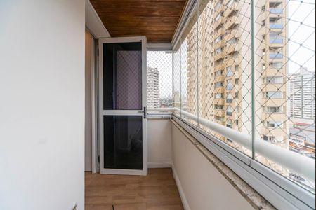 Apartamento à venda com 128m², 3 quartos e 2 vagasVaranda do Quarto 2