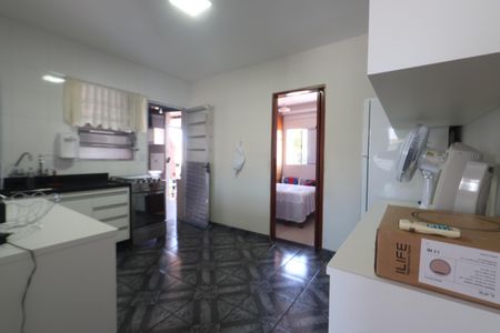 Casa à venda com 174m², 6 quartos e 2 vagasCozinha - Casa 2