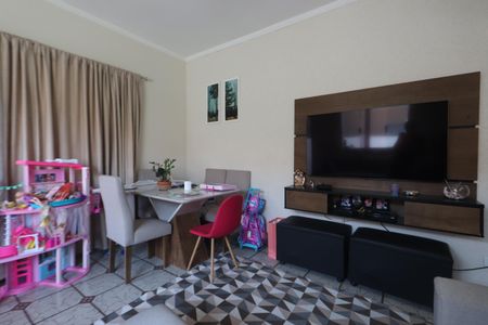 Casa à venda com 174m², 6 quartos e 2 vagasSala - Casa 1