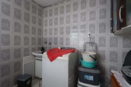 Casa à venda com 174m², 6 quartos e 2 vagasLavanderia - Casa 3