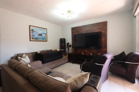 Casa à venda com 174m², 6 quartos e 2 vagasSala - Casa 3