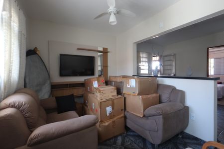 Casa à venda com 174m², 6 quartos e 2 vagasSala - Casa 2