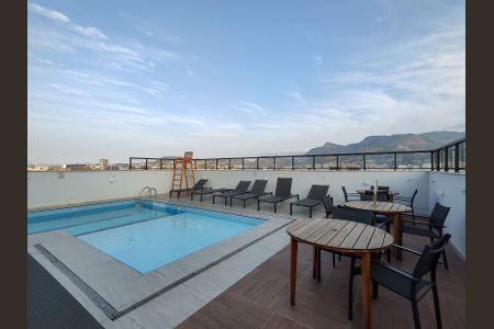 Apartamento à venda com 62m², 2 quartos e 1 vagaÁrea comum - Piscina