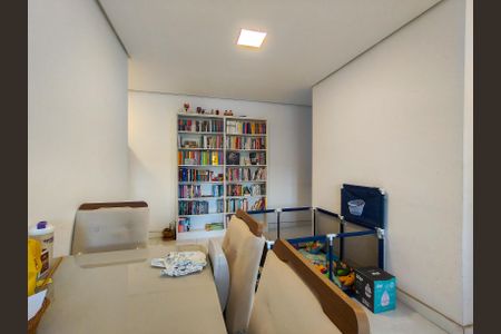 Apartamento à venda com 62m², 2 quartos e 1 vagaSala