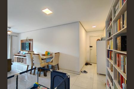 Apartamento à venda com 62m², 2 quartos e 1 vagaSala