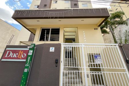Apartamento à venda com 65m², 2 quartos e 1 vagaFachada + plaquinha