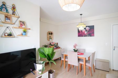 Apartamento à venda com 65m², 2 quartos e 1 vagaSala