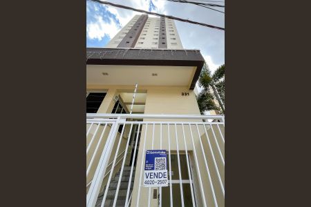 Apartamento à venda com 65m², 2 quartos e 1 vagaFachada + plaquinha
