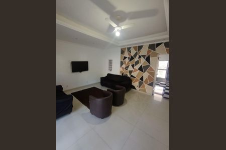 Casa para alugar com 3 quartos, 200m² em Vaz Lobo, Rio de Janeiro