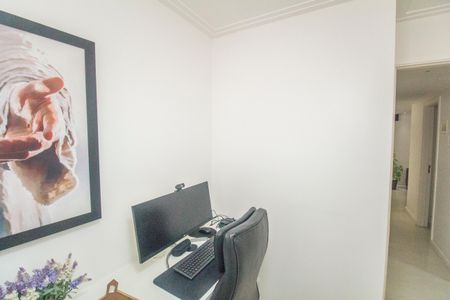 Apartamento à venda com 75m², 3 quartos e 1 vagaEscritório