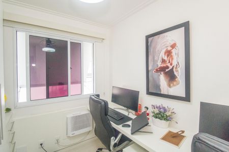 Apartamento à venda com 75m², 3 quartos e 1 vagaEscritório