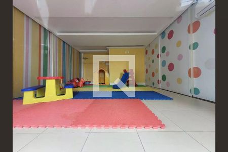 Apartamento à venda com 75m², 3 quartos e 1 vagaÁrea comum