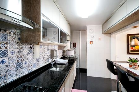 Apartamento à venda com 92m², 3 quartos e 2 vagas Apartamento à venda com 92m², 3 quartos e 2 vagasCozinha