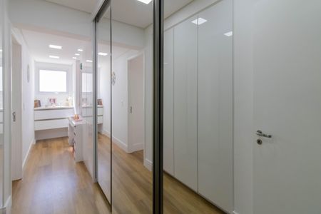 Apartamento à venda com 116m², 2 quartos e 2 vagasSuite 1