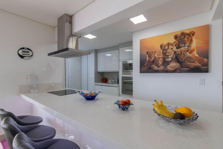 Apartamento à venda com 116m², 2 quartos e 2 vagasCozinha 